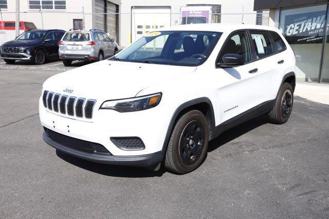 2019 Jeep Cherokee Sport