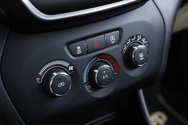 2019 Jeep Cherokee Sport