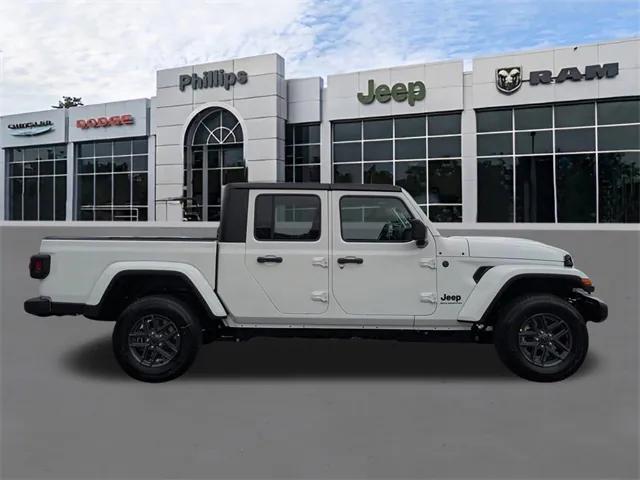 2026 Jeep Gladiator GLADIATOR SPORT S 4X4 2026 Jeep Gladiator GLADIATOR SPORT S 4X4