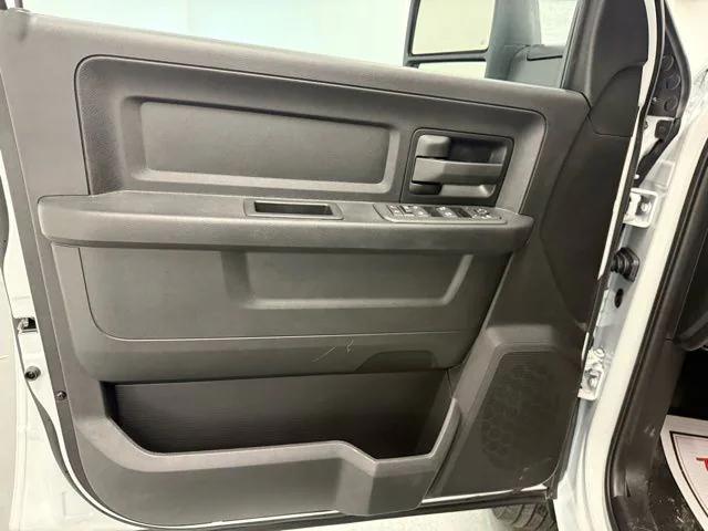 2026 Ram 3500 Chassis Cab Tradesman/Big Horn