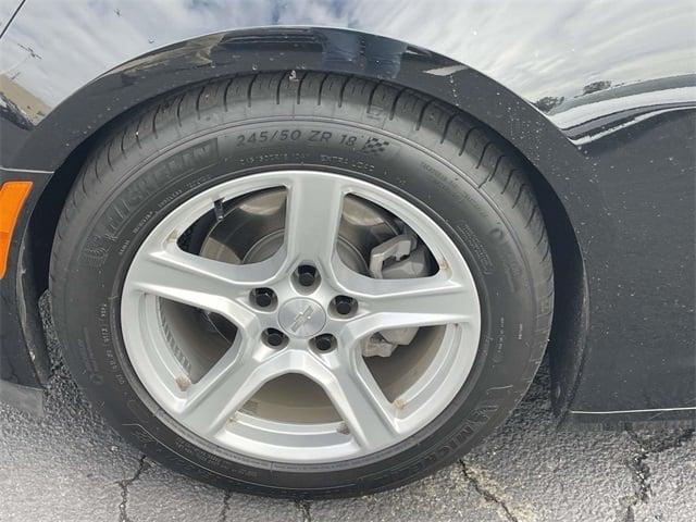 2022 Chevrolet Camaro RWD Coupe 2LT