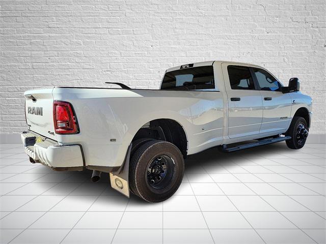 2025 RAM 3500 Big Horn Crew Cab 4x4 8 Box