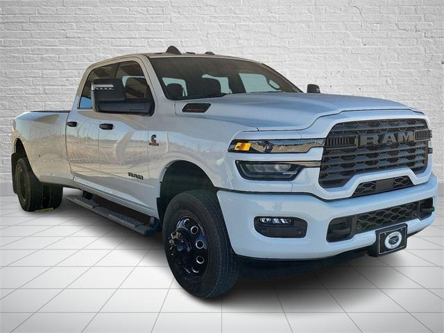 2025 RAM 3500 Big Horn Crew Cab 4x4 8 Box