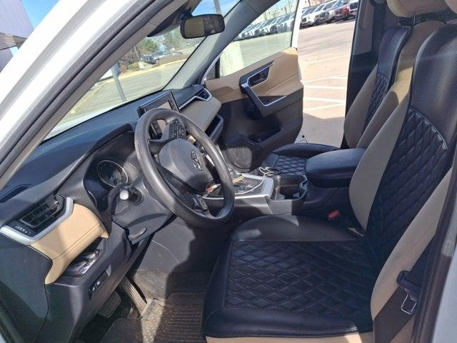 2020 Toyota RAV4 Hybrid LE