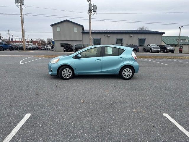 2014 Toyota Prius c Two