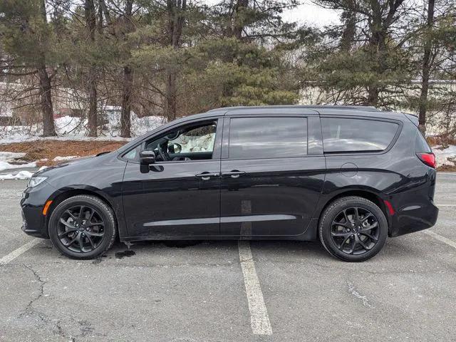2022 Chrysler Pacifica Touring L AWD
