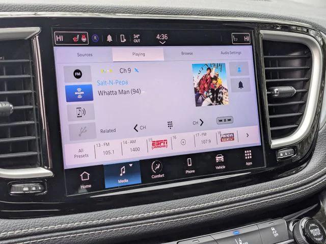 2022 Chrysler Pacifica Touring L AWD