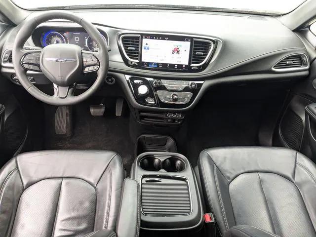 2022 Chrysler Pacifica Touring L AWD