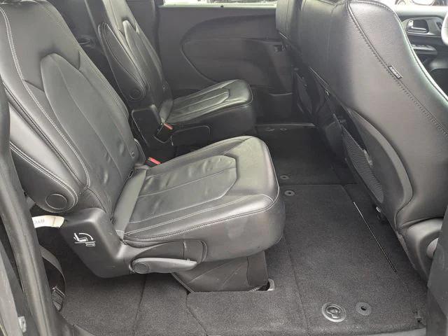 2022 Chrysler Pacifica Touring L AWD