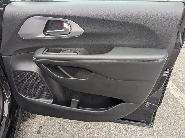 2022 Chrysler Pacifica Touring L AWD