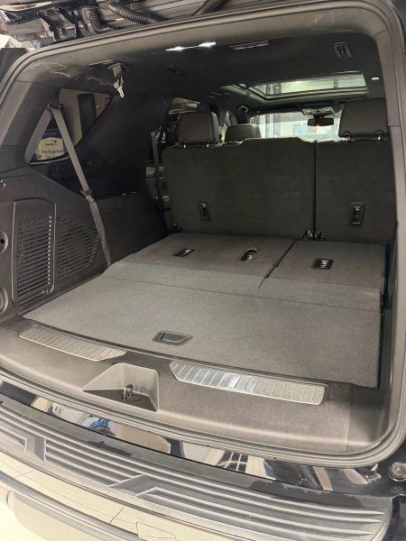 2023 Chevrolet Tahoe 4WD RST
