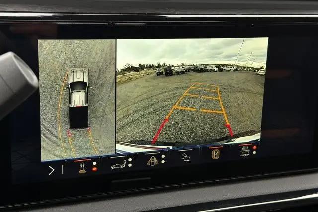 2026 GMC Sierra 2500HD Crew Cab, Standard Bed, AT4, 4WD