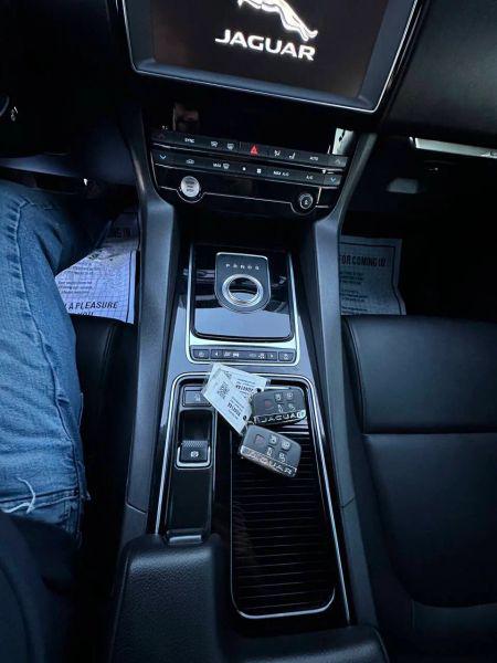 2019 Jaguar F-PACE 25t Premium