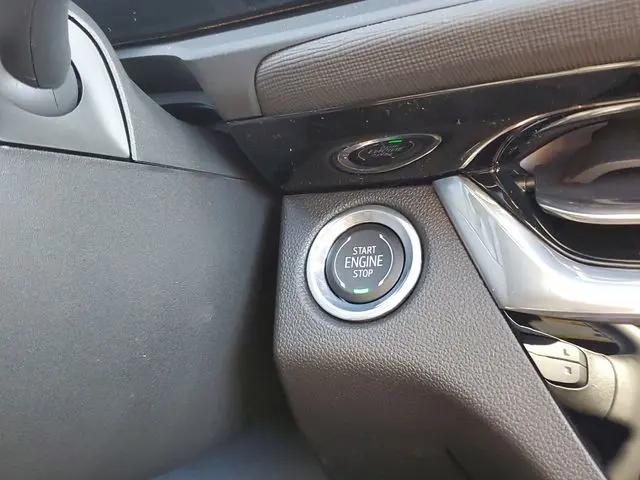 2026 Buick NV Preferred FWD