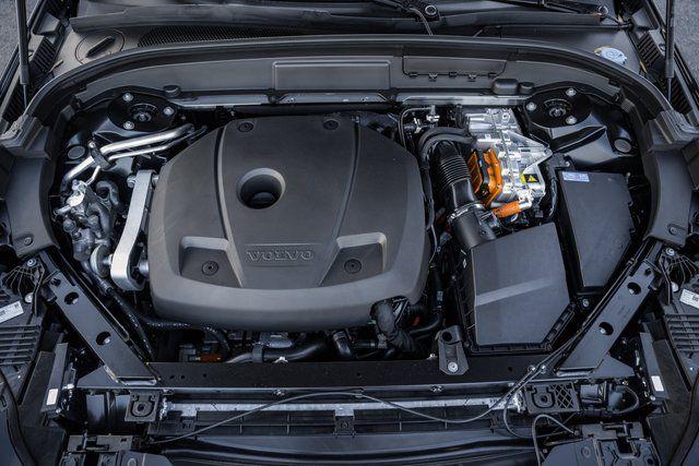 2026 Volvo XC60 Plug-In Hybrid Plus, T8 AWD Electric/Gasoline, Dark