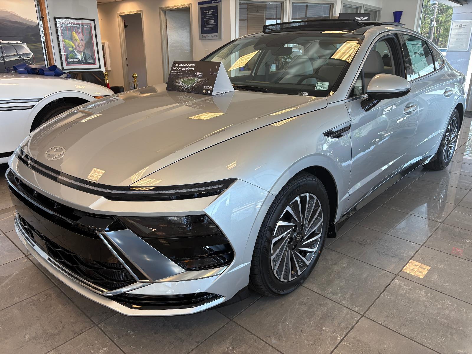 2026 Hyundai Sonata Hybrid SEL