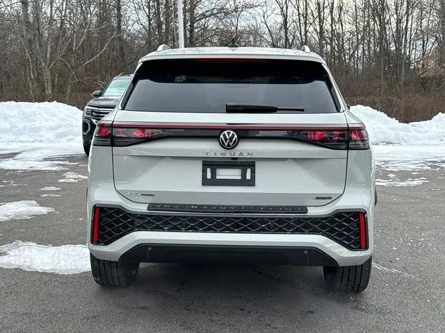 2026 Volkswagen Tiguan SEL R-Line Turbo
