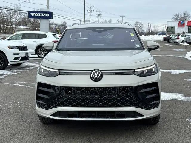 2026 Volkswagen Tiguan SEL R-Line Turbo