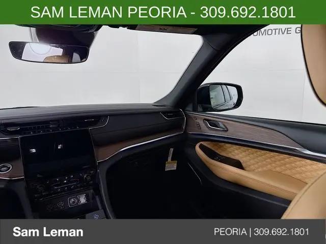 2025 Jeep Grand Cherokee Summit 4x4