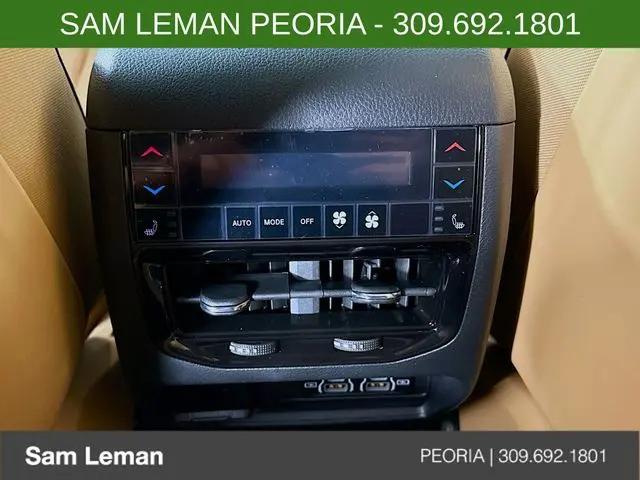 2025 Jeep Grand Cherokee Summit 4x4