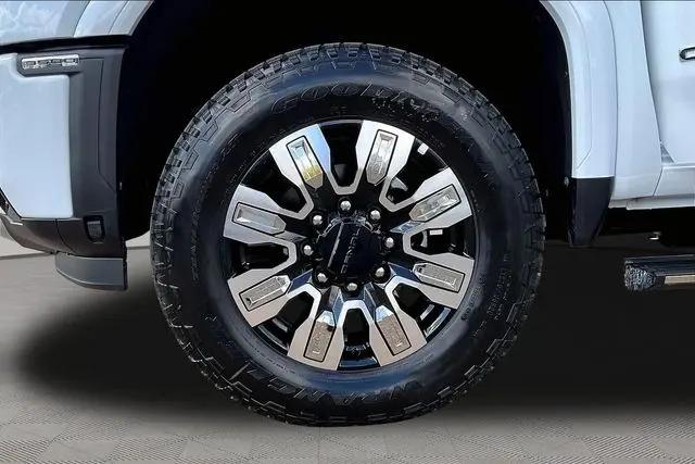 2026 GMC Sierra 3500HD Crew Cab, Long Bed, Denali Dual Rear Wheel, 4WD