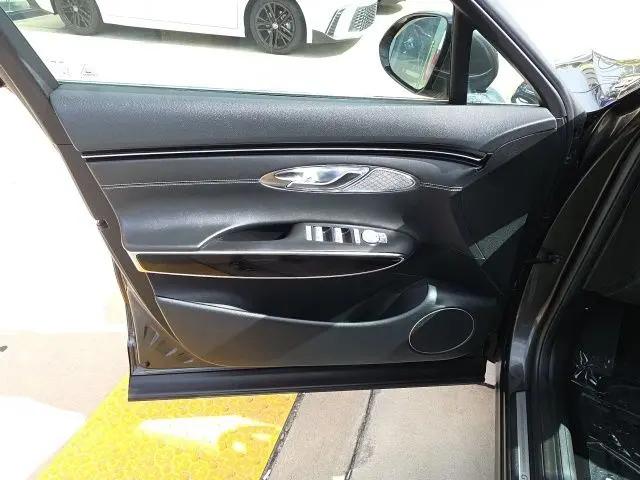 2025 Genesis GV70 2.5T AWD