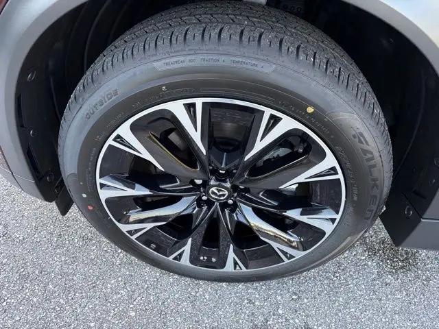 2026 Mazda X-90 Premium Plus