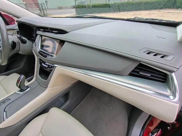2017 Cadillac XT5 Premium Luxury
