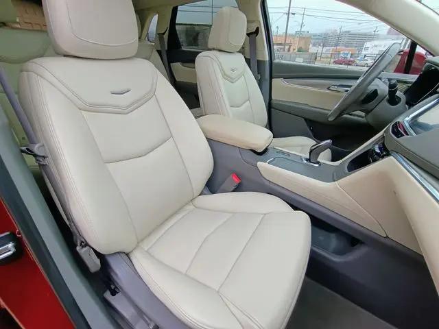 2017 Cadillac XT5 Premium Luxury