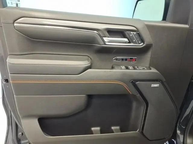 2024 GMC Sierra 1500 4WD Crew Cab Short Box AT4
