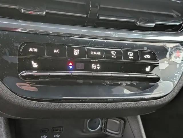 2026 Buick NV Avenir FWD