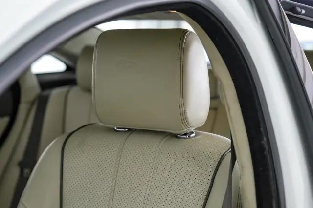 2012 Jaguar XJ XJL Portfolio