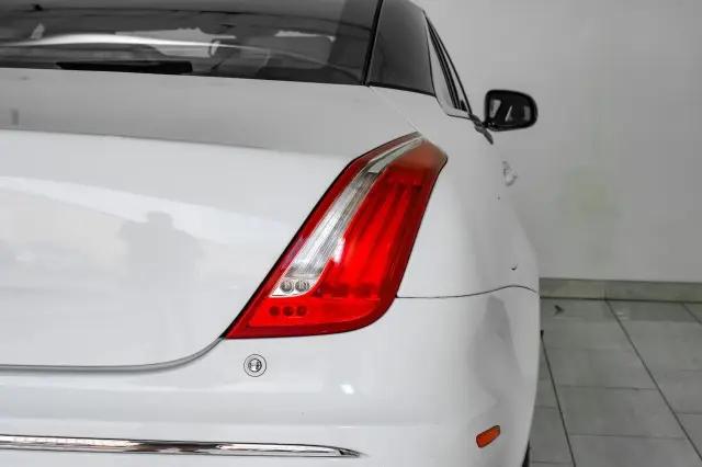 2012 Jaguar XJ XJL Portfolio