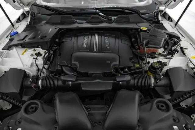 2012 Jaguar XJ XJL Portfolio