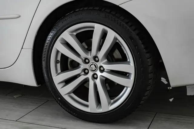 2012 Jaguar XJ XJL Portfolio