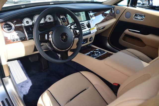 2017 Rolls-Royce Wraith Coupe