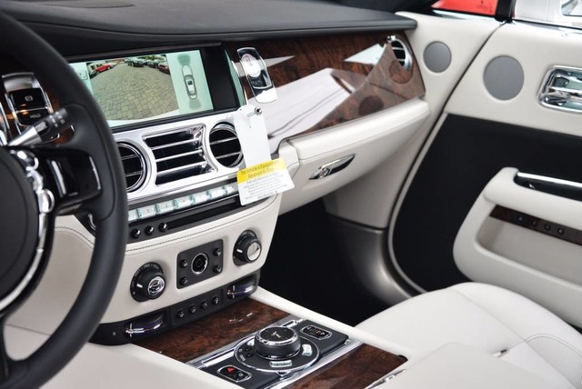 2017 Rolls-Royce Wraith Coupe