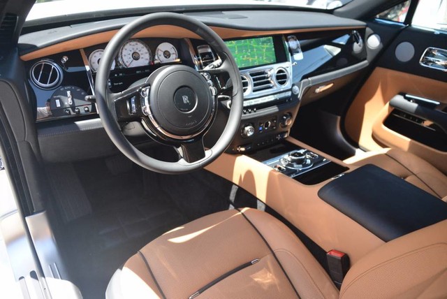 2017 Rolls-Royce Wraith Coupe