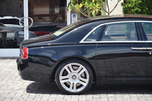 2017 Rolls-Royce Ghost Sedan
