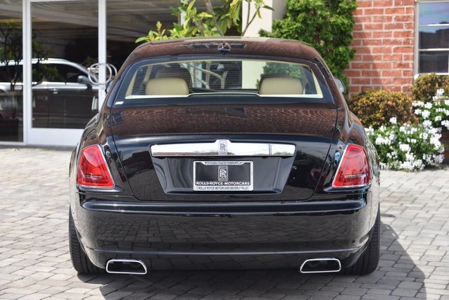 2017 Rolls-Royce Ghost Sedan