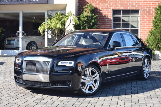 2017 Rolls-Royce Ghost Sedan