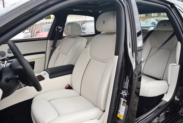 2017 Rolls-Royce Ghost Sedan