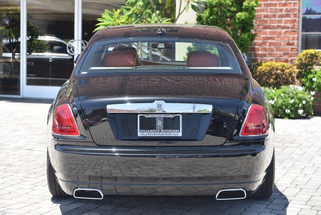 2017 Rolls-Royce Ghost Sedan