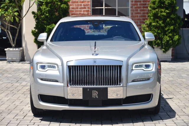 2017 Rolls-Royce Ghost Sedan