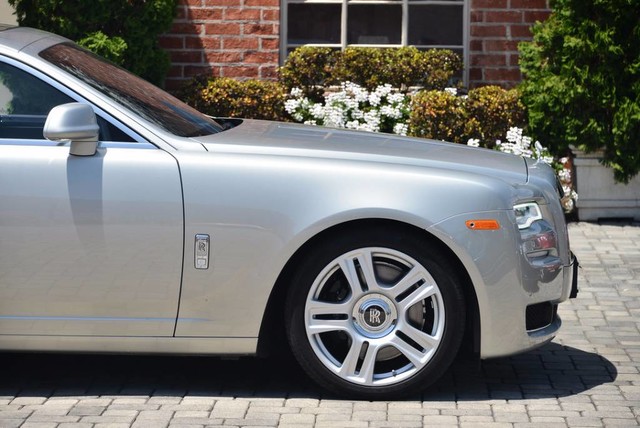 2017 Rolls-Royce Ghost Sedan