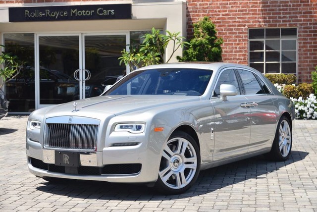 2017 Rolls-Royce Ghost Sedan