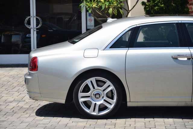 2017 Rolls-Royce Ghost Sedan