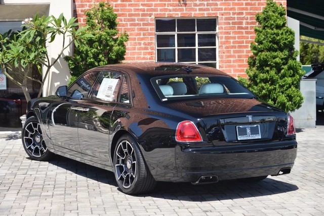 2017 Rolls-Royce Ghost Sedan