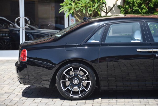 2017 Rolls-Royce Ghost Sedan