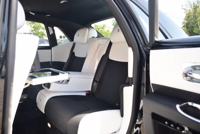 2017 Rolls-Royce Ghost Sedan